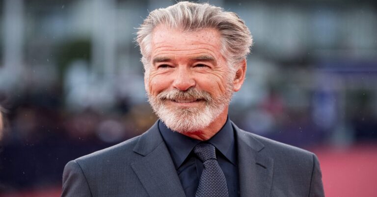 ¡FELIZ CUMPLEAÑOS, PIERCE BROSNAN! 2 En la foto, el actor irlanes Pierce Brosnan